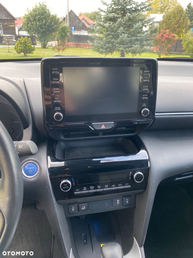 Toyota Yaris Cross Hybrid 1.5 Executive AWD - 12