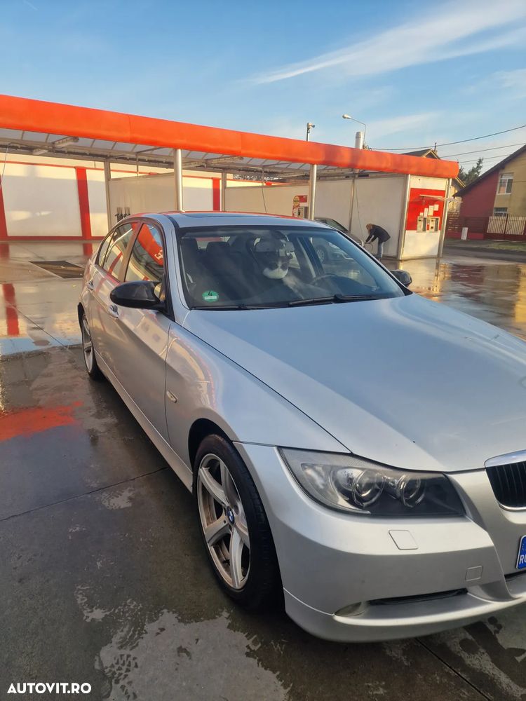 BMW Seria 3 320d Touring - 11