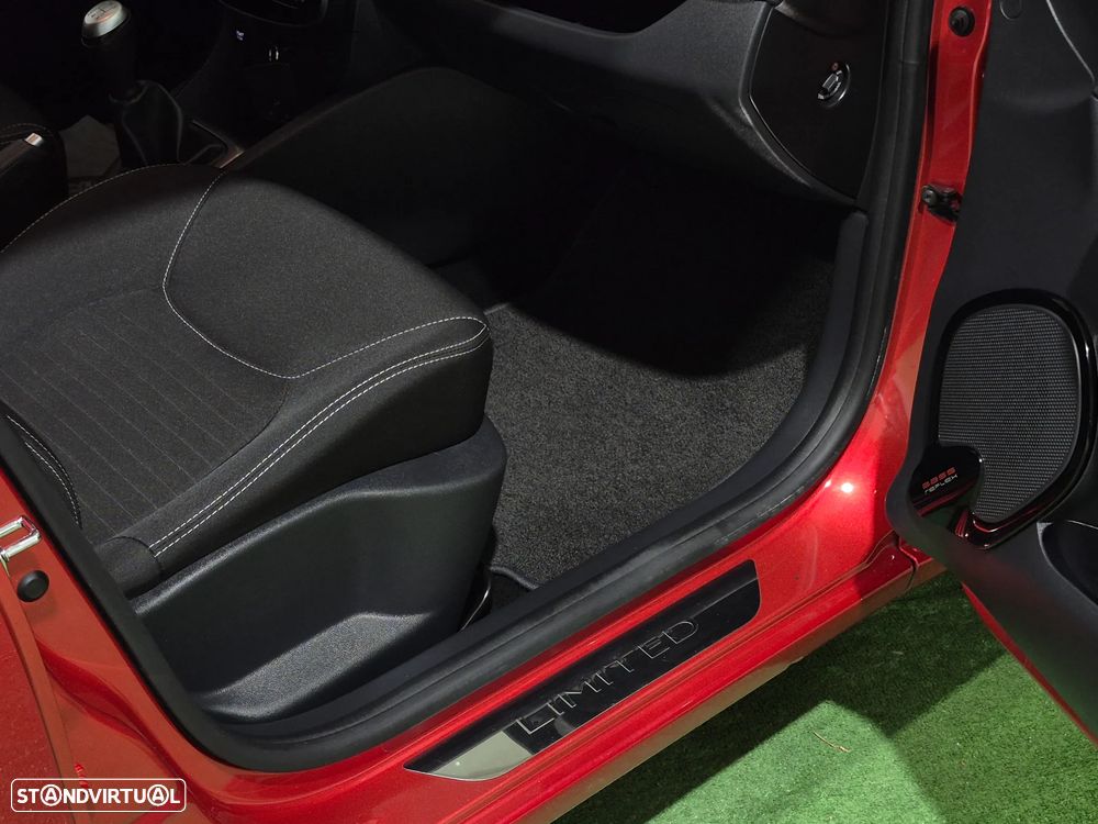Renault Clio 0.9 TCe Limited Edition - 15