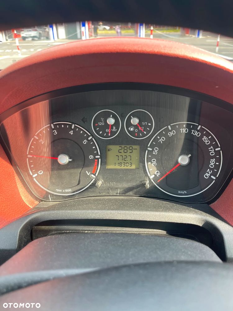 Ford Fiesta 1.3 - 11