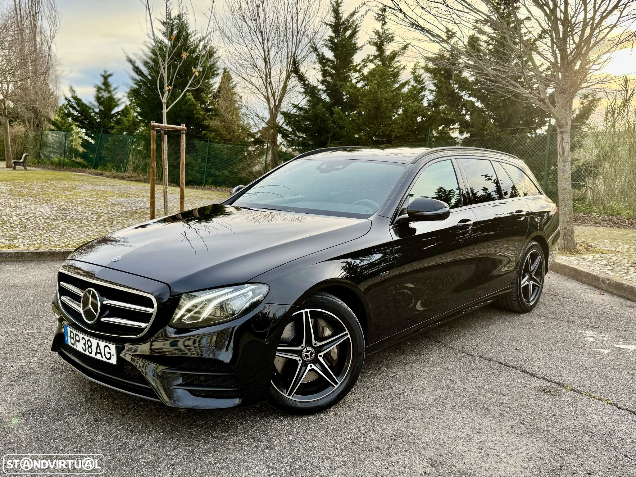 Mercedes-Benz E 300 de AMG Line - 1