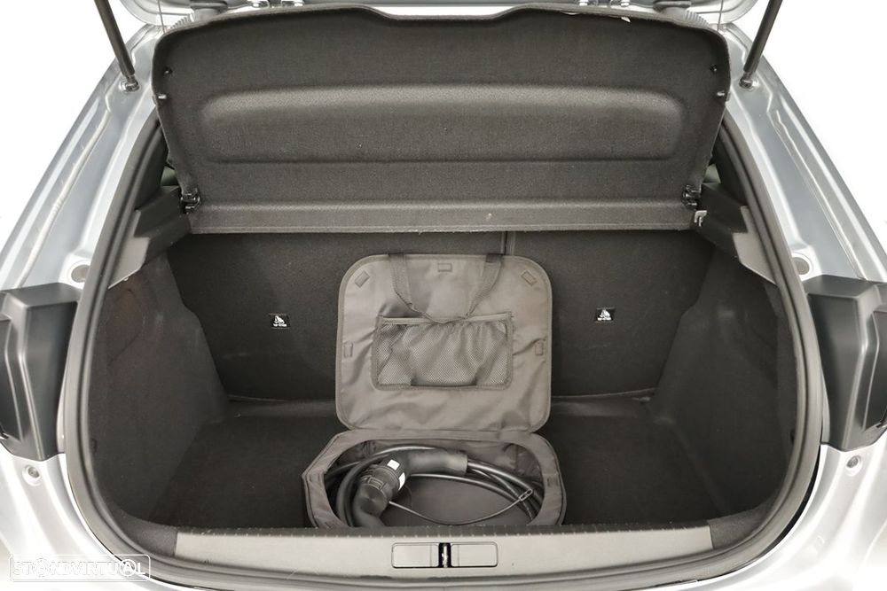 Peugeot e-208 51 kWh Allure - 23