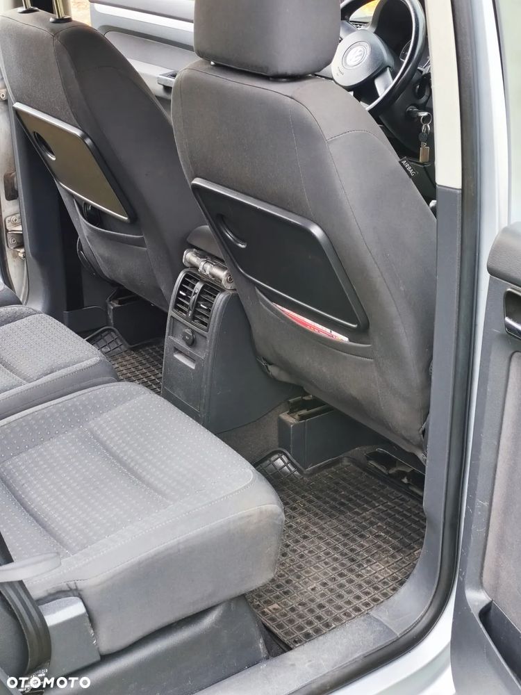 Volkswagen Touran 1.9 TDI - 16