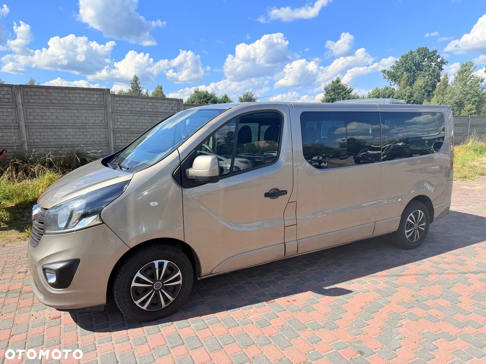 Opel Vivaro - 8