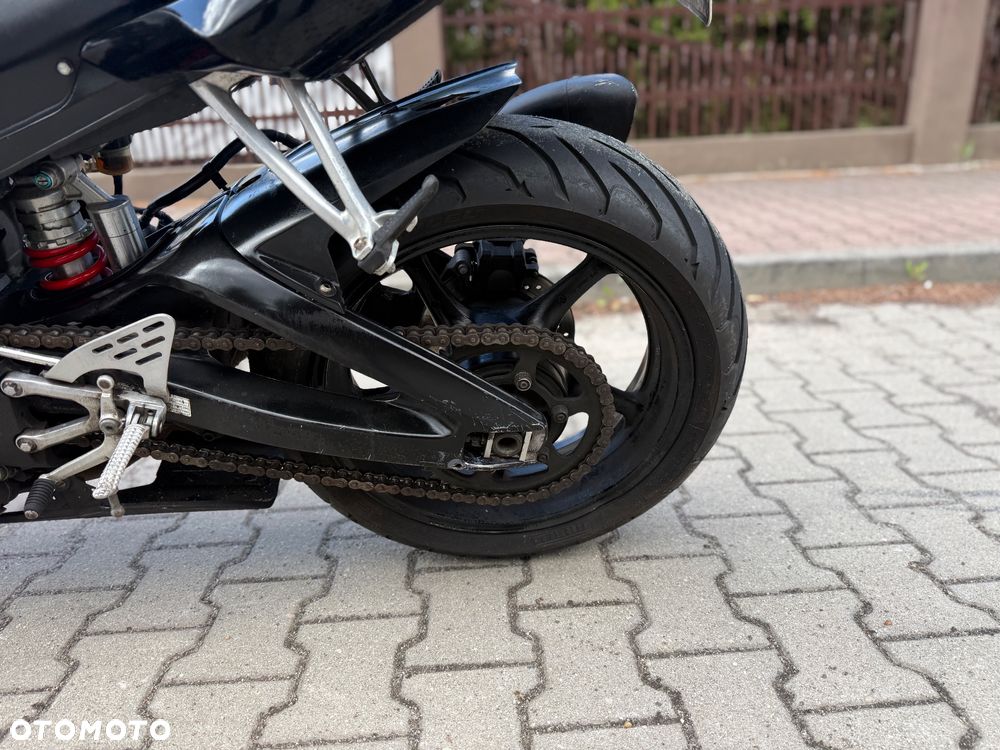 Yamaha R6 - 25