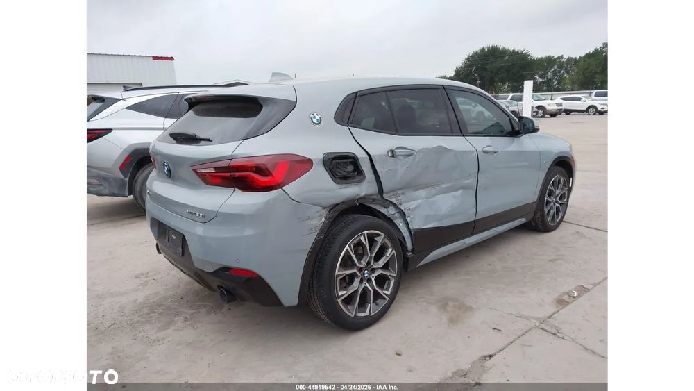 BMW X2 - 6