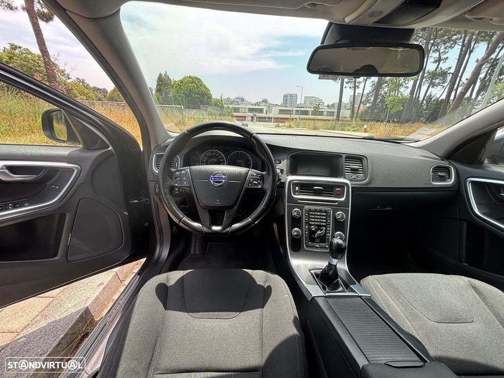 Volvo V60 DRIVe - 21