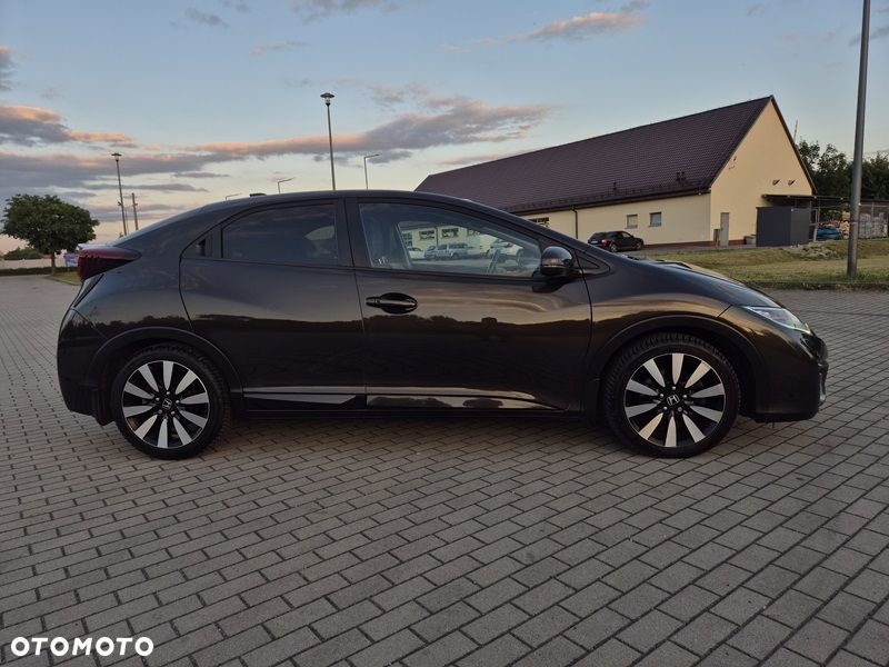 Honda Civic 1.6 i-DTEC Executive Black Edition - 8