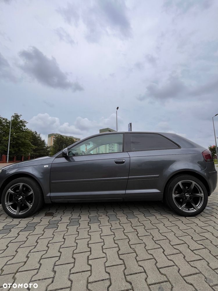 Audi A3 2.0 FSI Ambition - 5