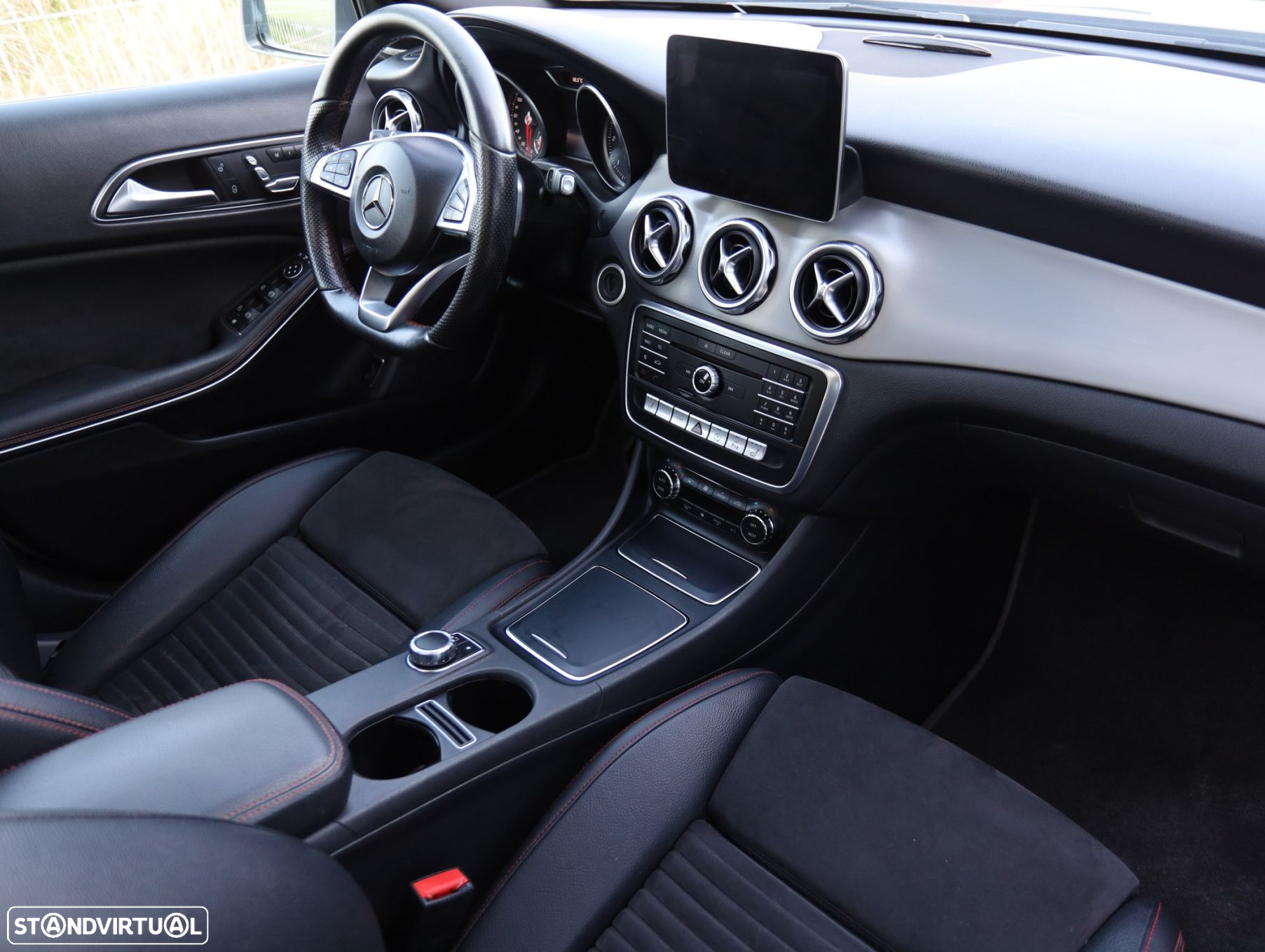 Mercedes-Benz GLA 180 d AMG Line Aut. - 21