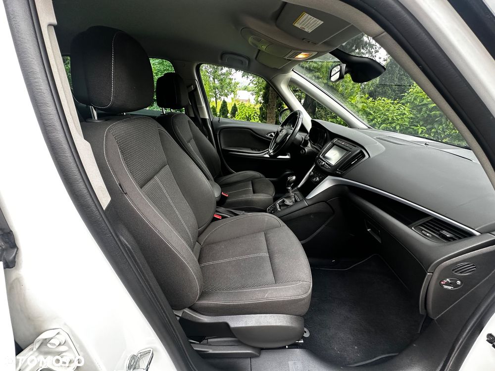 Opel Zafira 2.0 D (CDTI ecoFLEX) Start/Stop Business Innovation - 14
