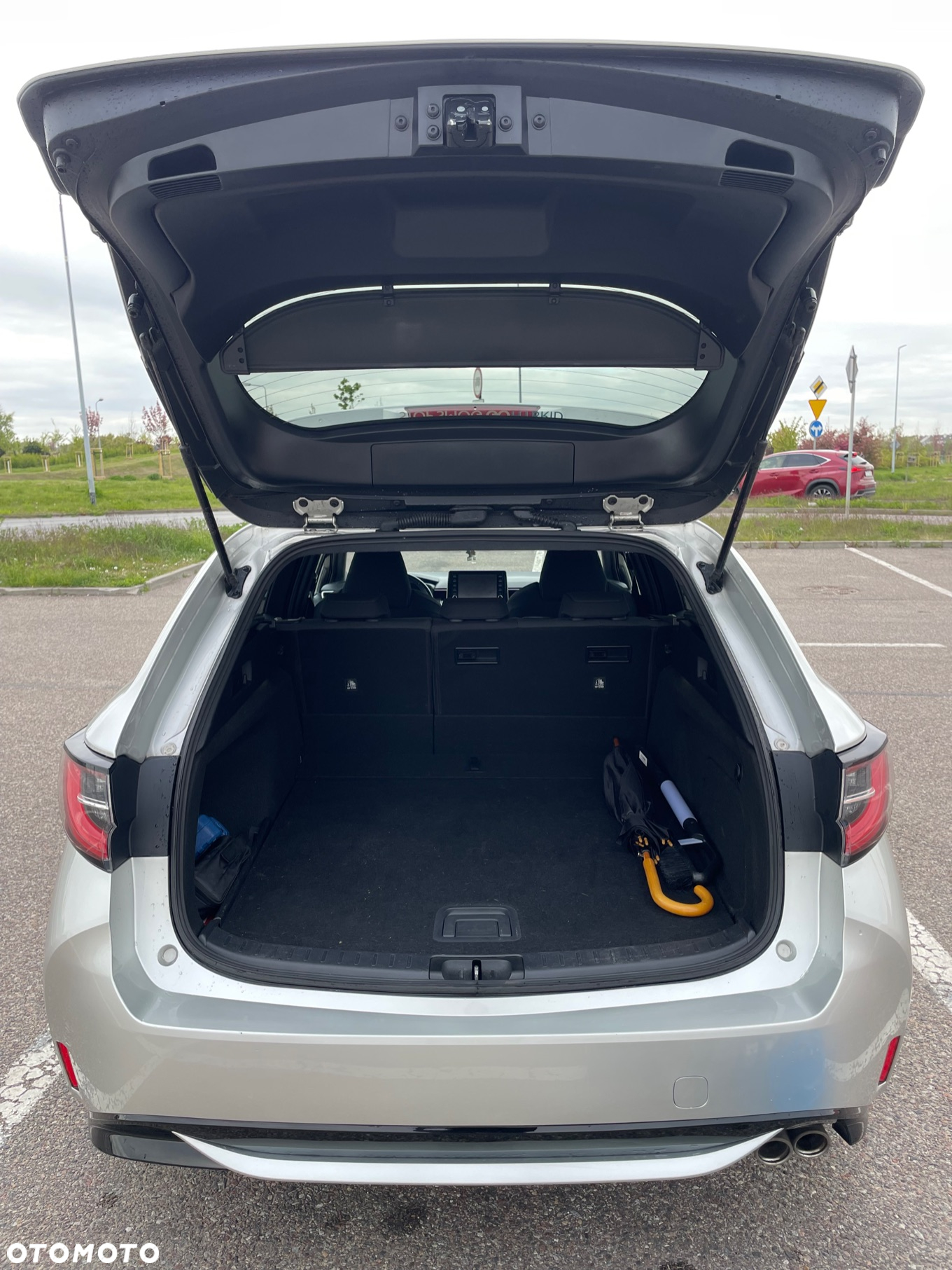 Toyota Corolla 2.0 Hybrid Comfort - 9