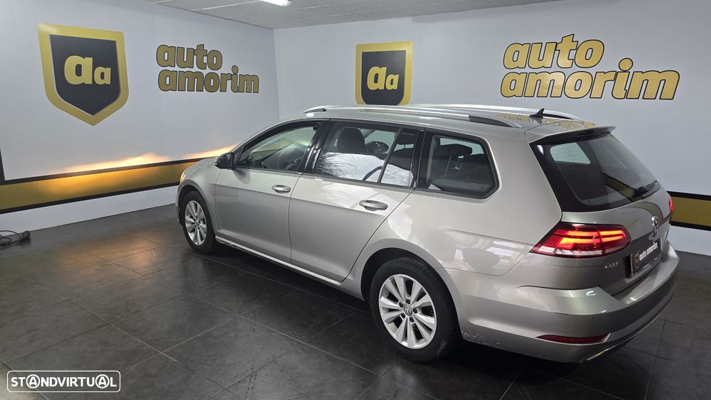 VW Golf Variant 1.6 TDi Confortline - 12
