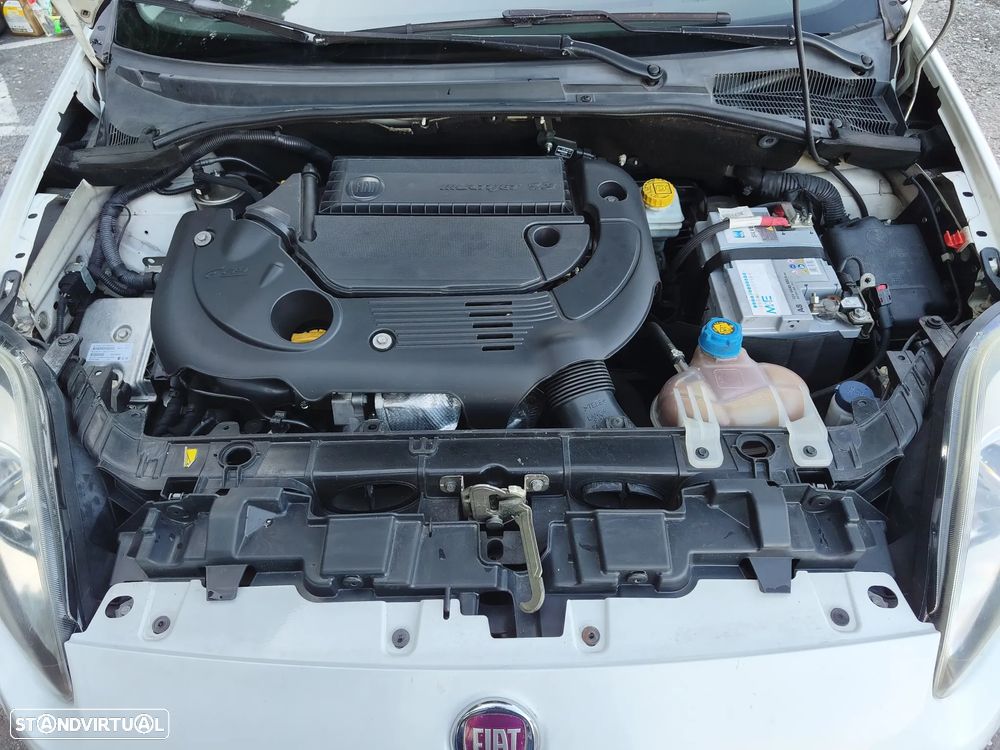 Fiat Punto 1.3 M-Jet Easy S&S - 8