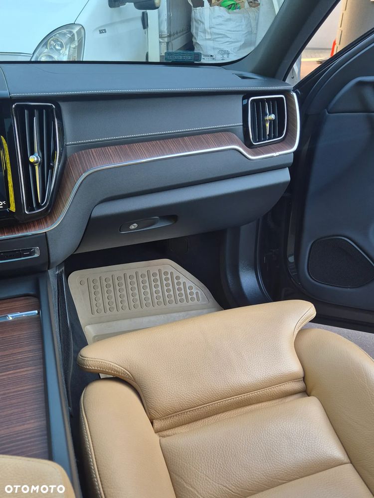 Volvo XC 60 T4 Inscription - 10