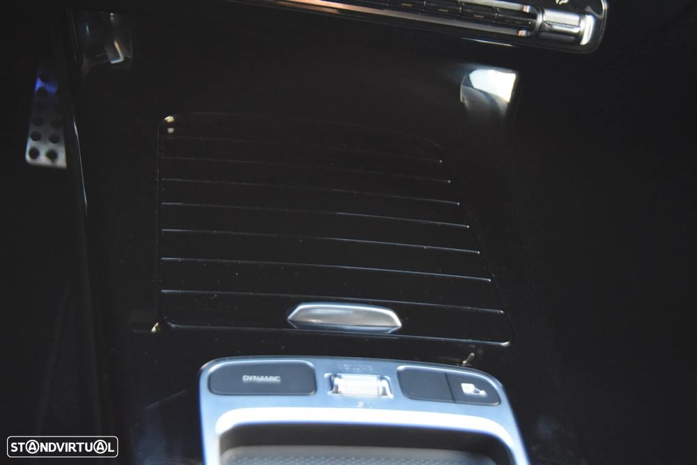 Mercedes-Benz A 250 e - 21