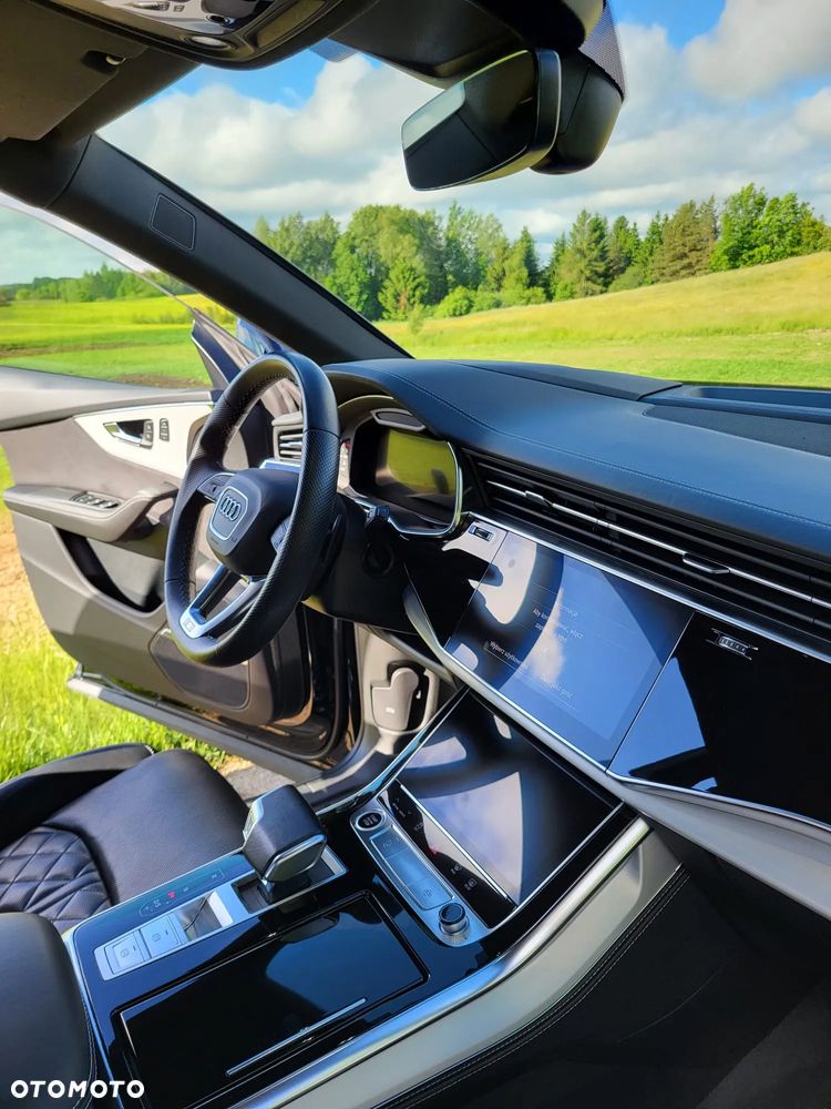 Audi Q8 - 9