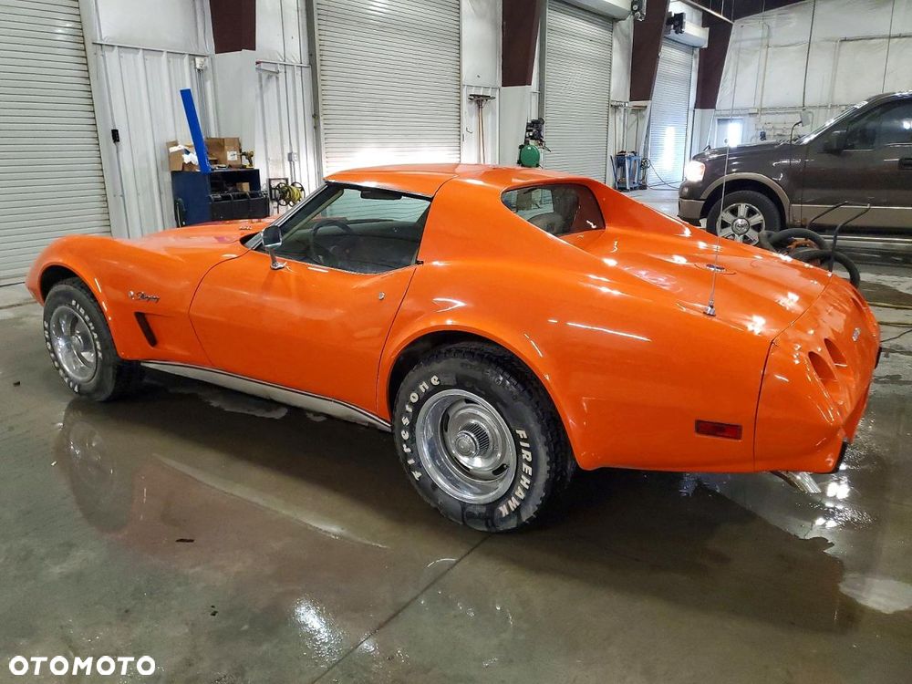 Chevrolet Corvette - 6