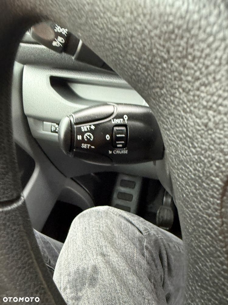 Peugeot Expert Kombi Standard 2,8t - 31