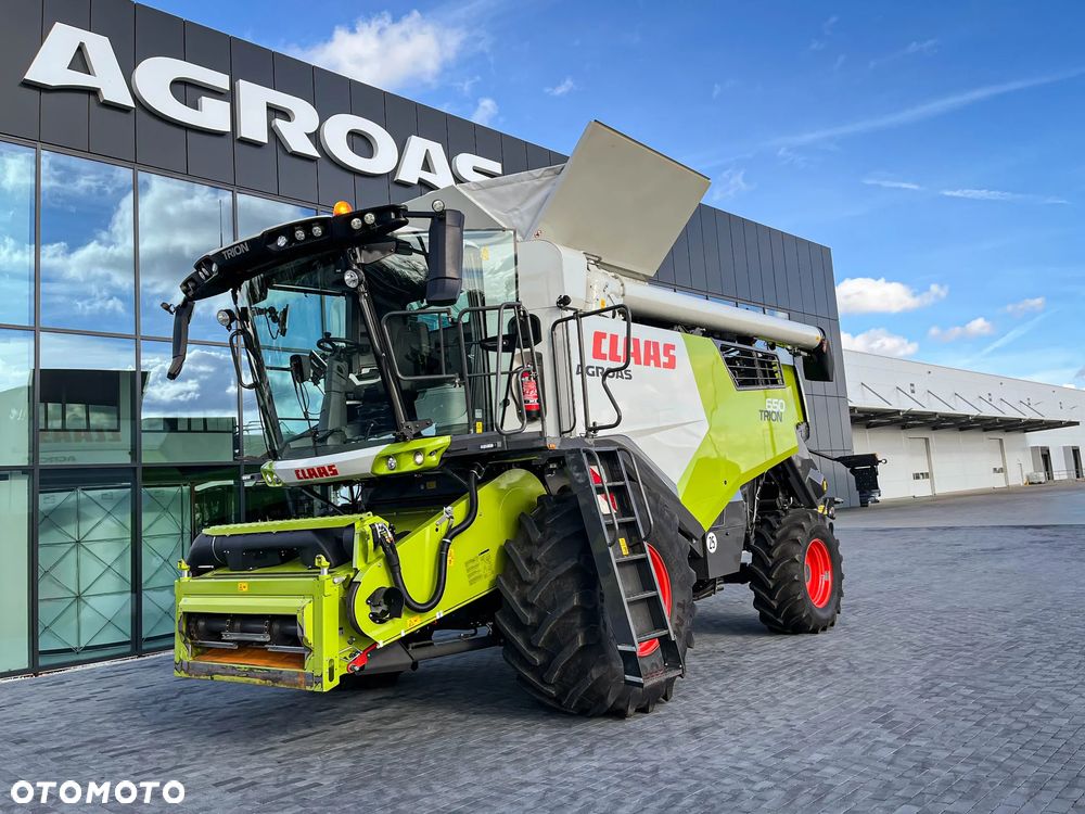 Claas TRION 650