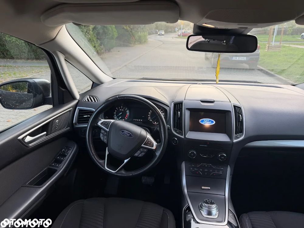Ford S-Max - 23