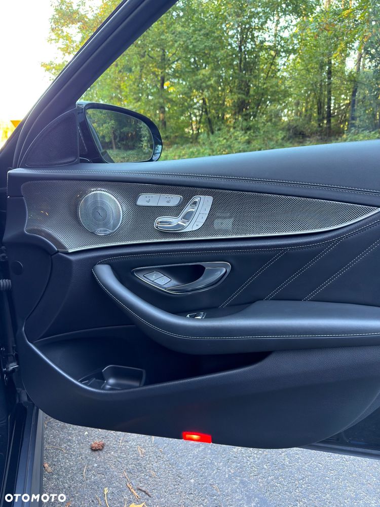 Mercedes-Benz Klasa E AMG 63 S 4-Matic+ - 21