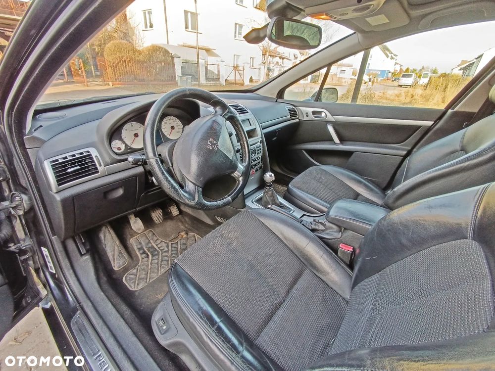 Peugeot 407 - 11