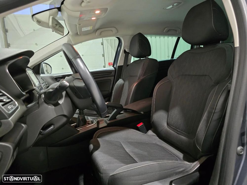 Renault Mégane Sport Tourer 1.3 TCe Limited - 37