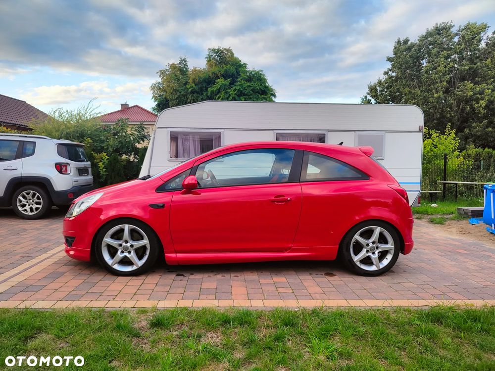 Opel Corsa 1.6T GSI - 9