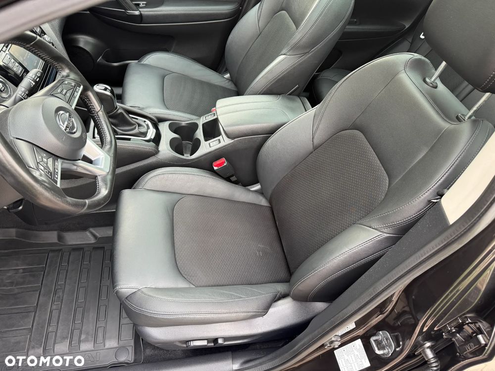 Nissan Qashqai 1.2 DIG-T Xtronic TEKNA+ - 12