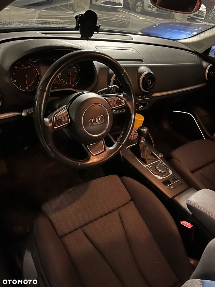 Audi A3 3-drzwiowe 1.4 TFSI Attraction - 5