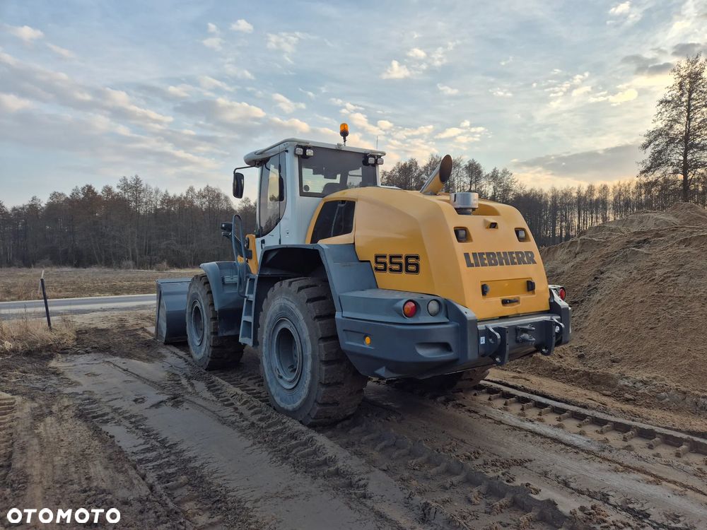 Liebherr 556 Rok 2014 - 3