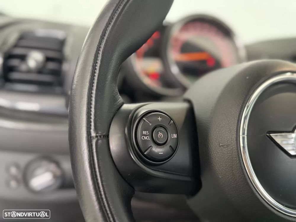 MINI Clubman Cooper D - 38