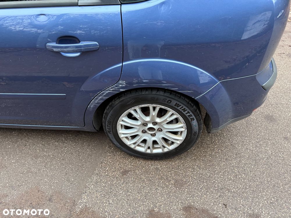 Ford Focus 2.0 Ghia - 6