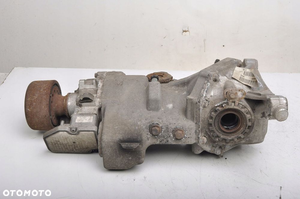 VOLVO V50 2.5 T DYFERENCJAŁ MOST DYFER 1216622  8675376 - 1
