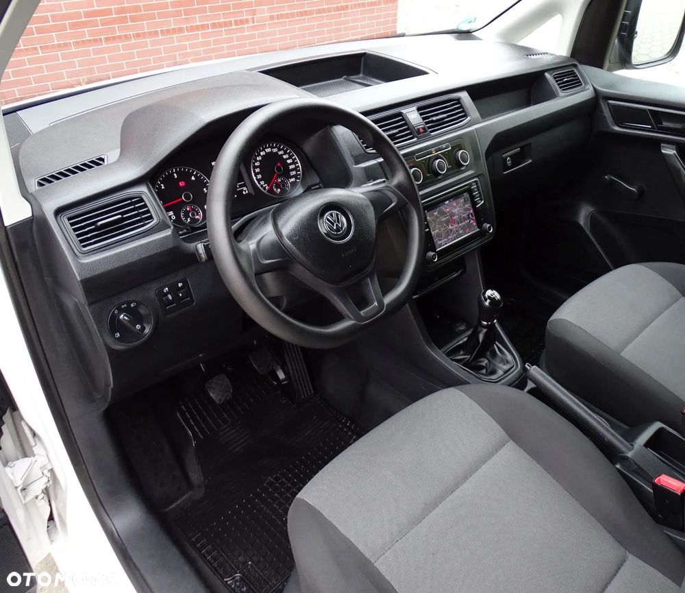 Volkswagen Caddy Maxi - 16