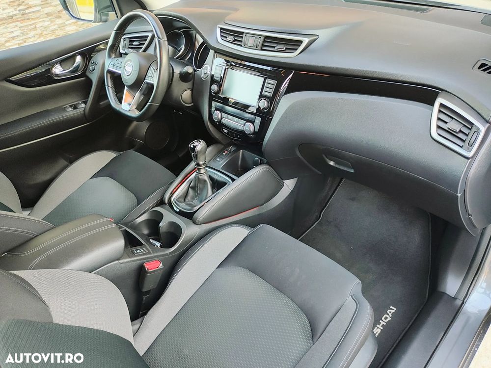 Nissan Qashqai 1.3 138CP 2WD Tekna - 6