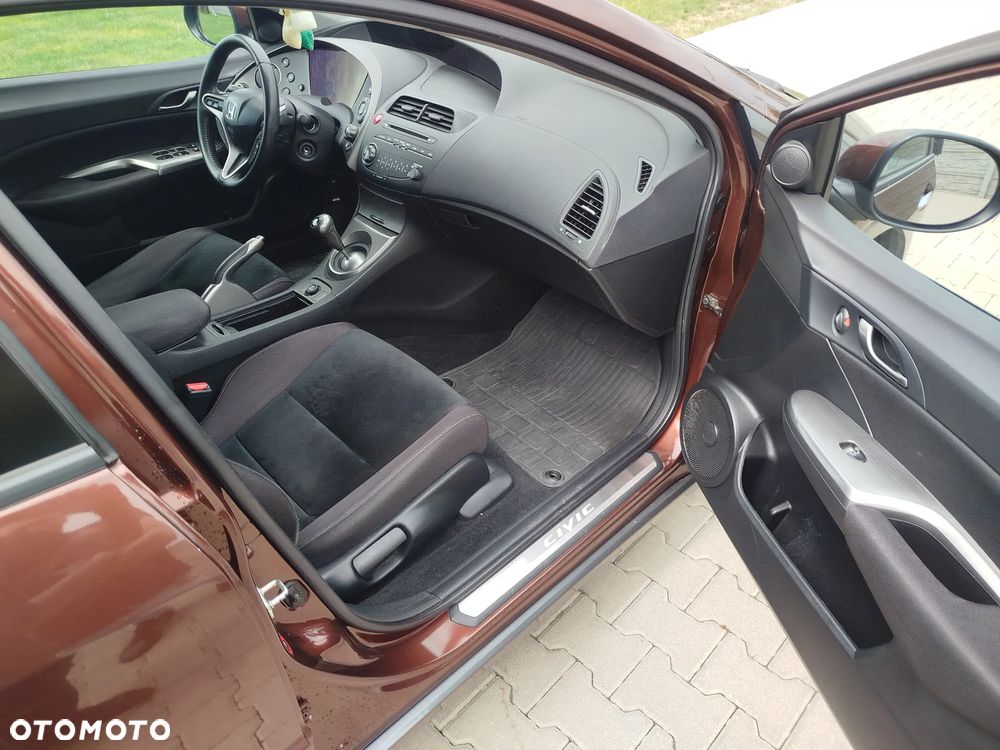 Honda Civic 1.8i-VTEC Executive - 9