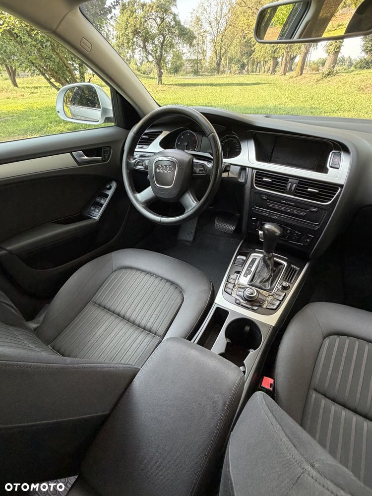 Audi A4 Avant - 6