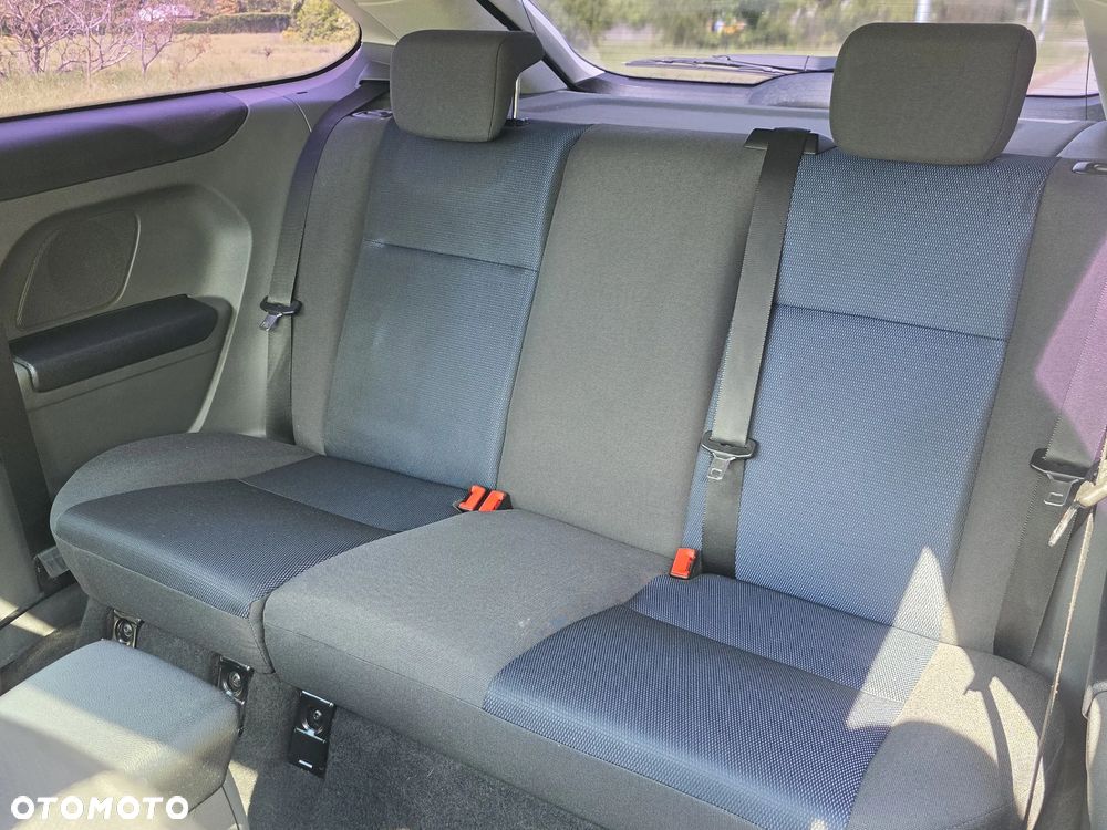 Ford Focus 1.8 Trend - 24