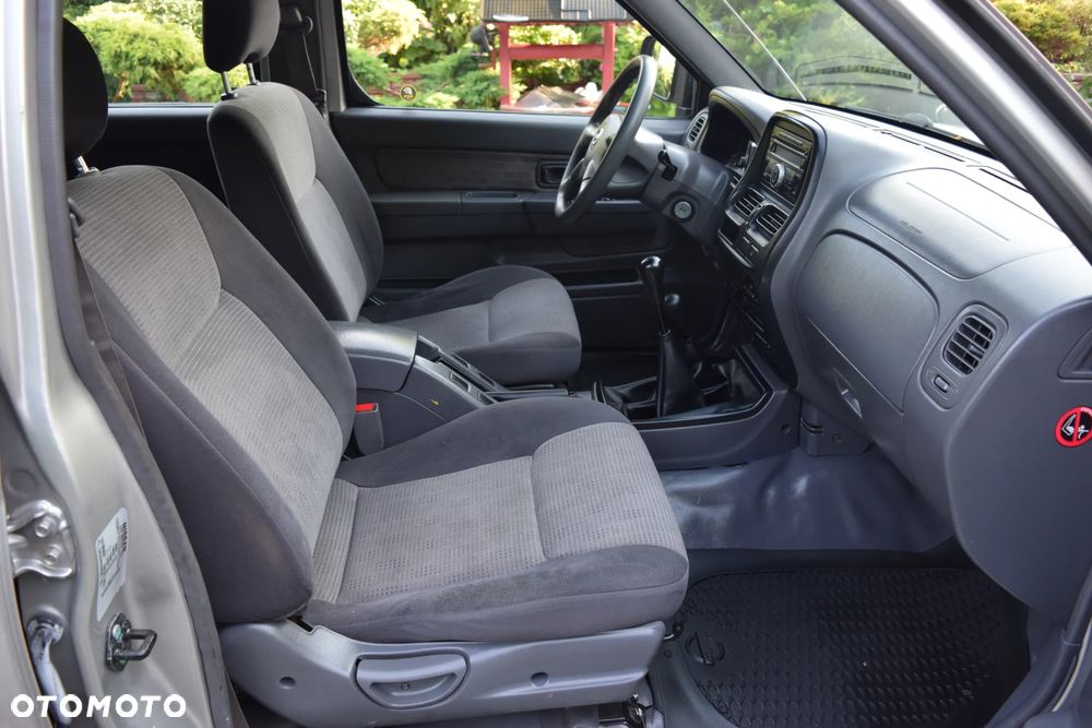 Nissan NP300 Pickup 2.5d DC Base - 9