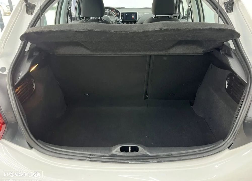 Peugeot 208 1.2 PureTech Active - 18