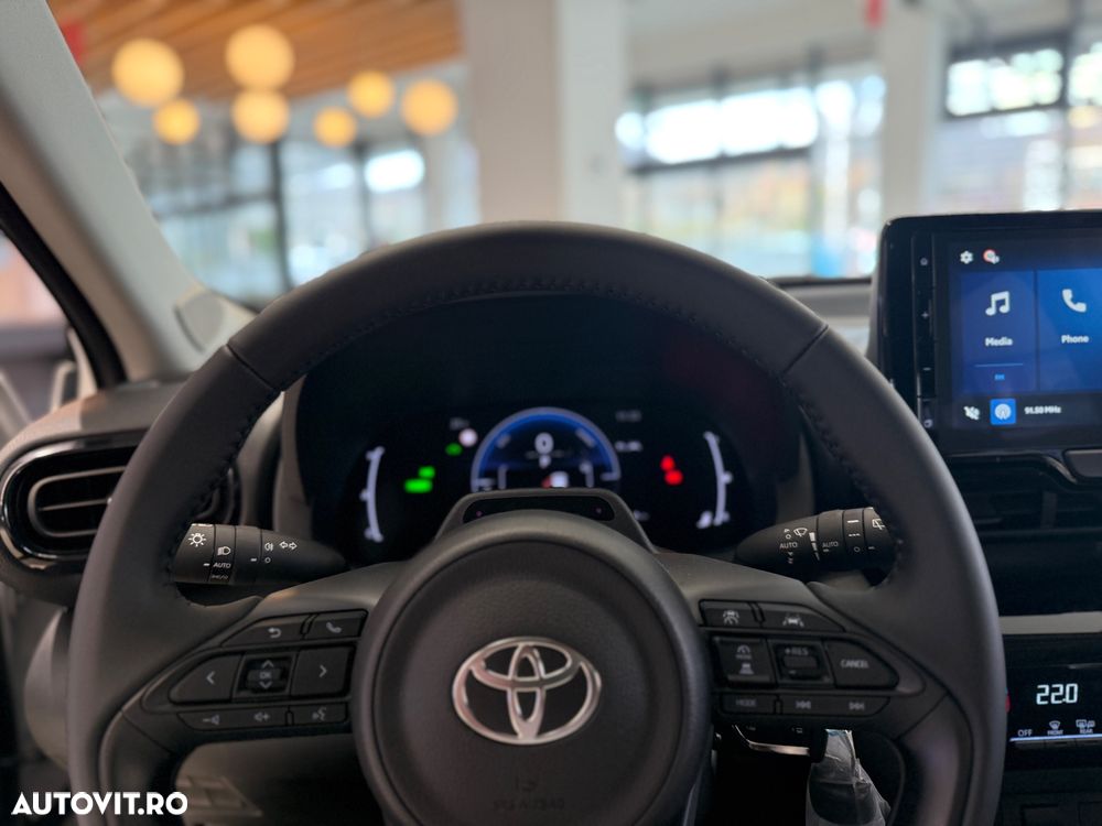 Toyota Yaris Cross 1.5 VVT-i HSD 4x2 Active - 14