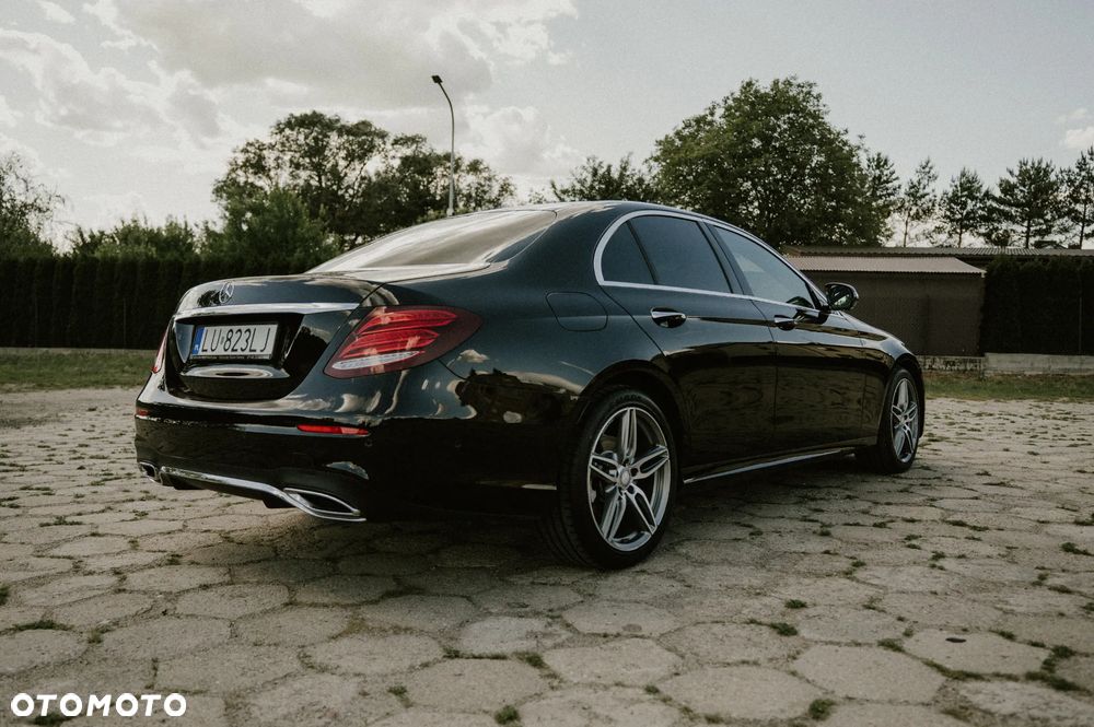 Mercedes-Benz Klasa E 220 d 4-Matic Business Edition 9G-TRONIC - 4