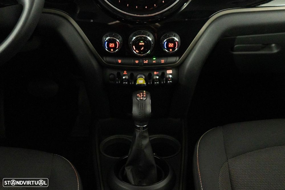 MINI Countryman Cooper SE ALL4 Auto - 21