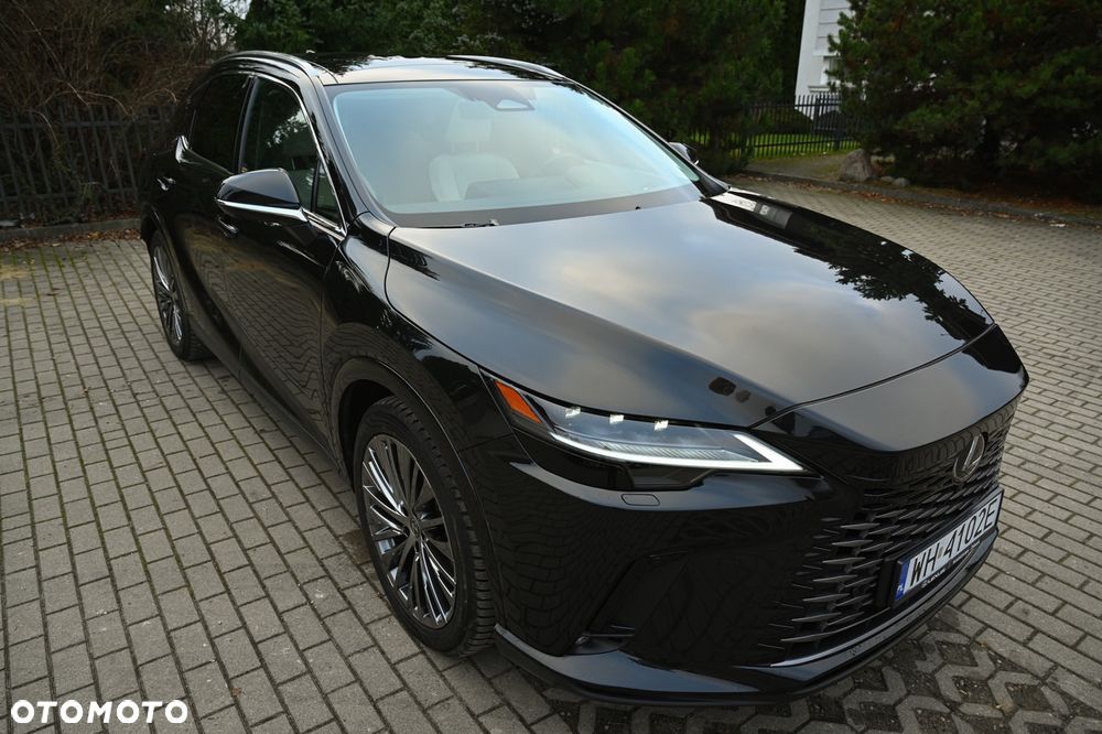 Lexus RX 350h Omotenashi - 2