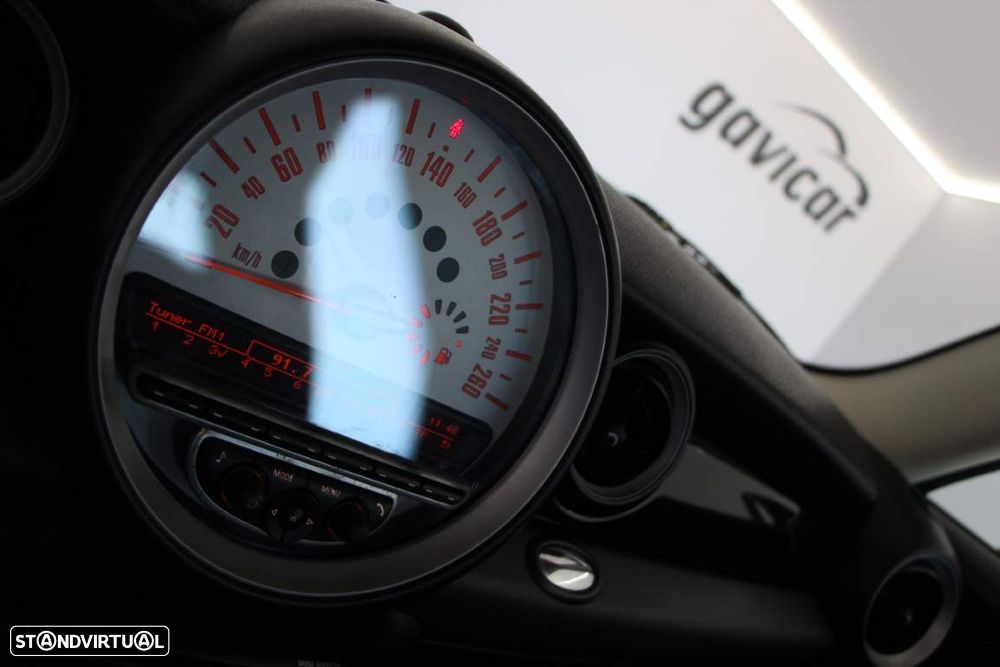 MINI Clubman Cooper D - 14