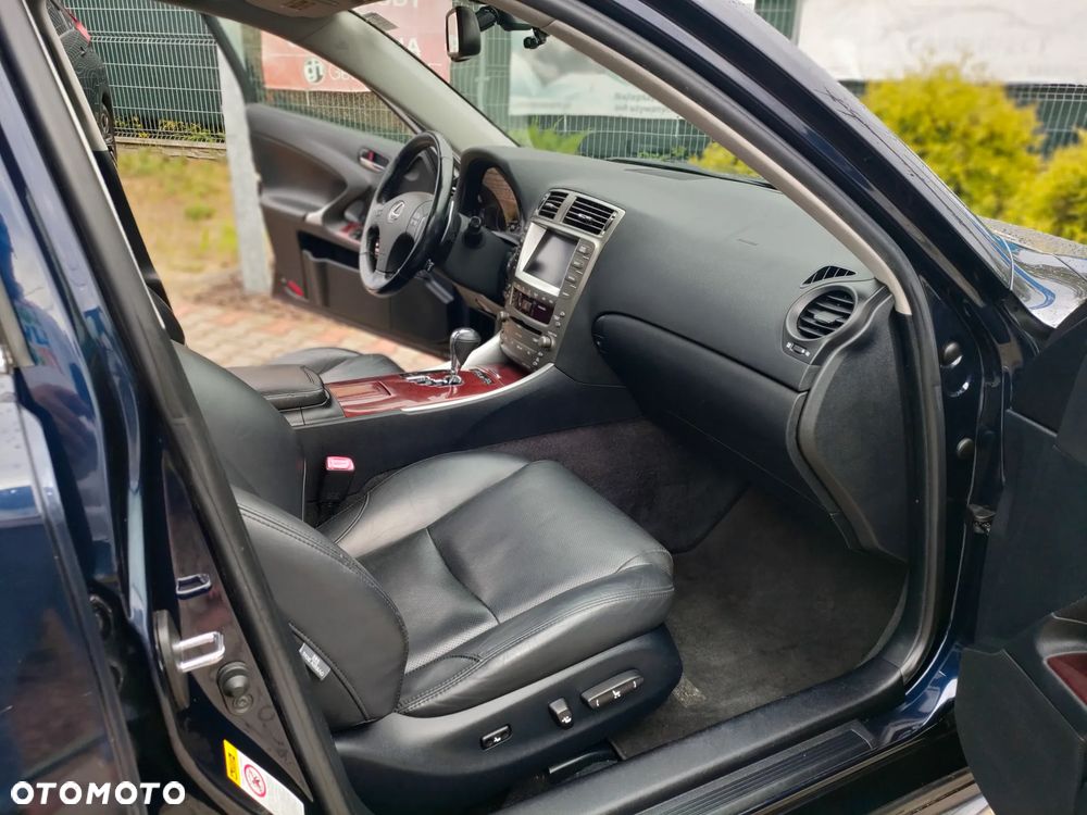 Lexus IS 250 Executive Line - 20
