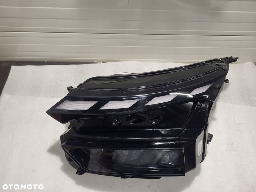 skoda elroq full led przód strona lewa 5lb941035 - 4