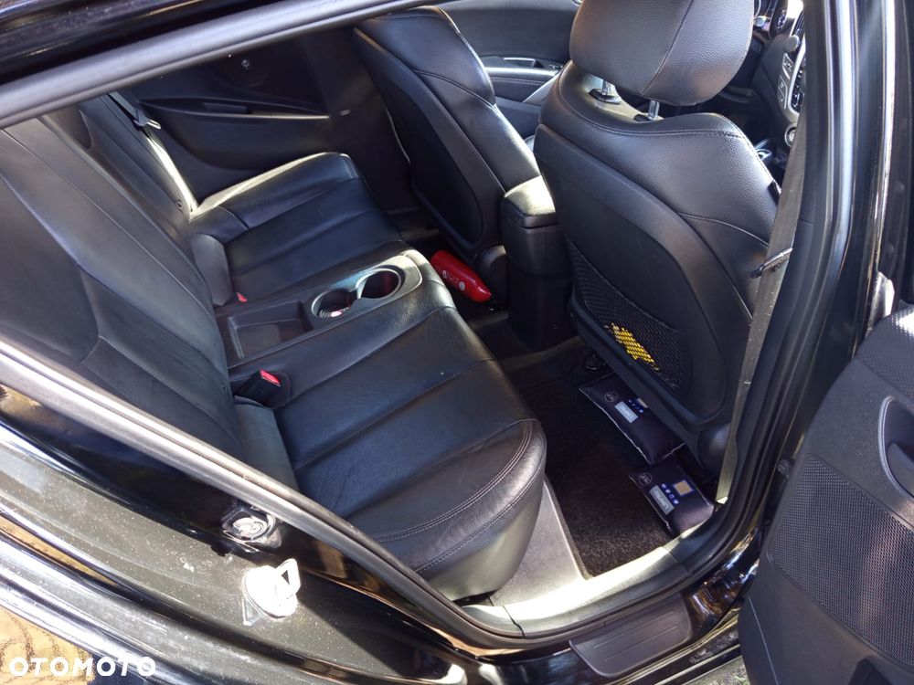 Hyundai Veloster 1.6 DCT Premium - 14